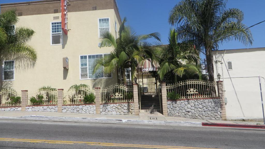 Trylon Hotel - Hollywood Los Angeles Exterior photo
